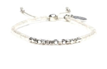 Charger l'image dans la galerie, eLiasz and eLLa Mineral Singlestrand Bracelet