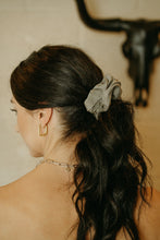 Load image into Gallery viewer, eLiasz & eLLa Hoop Earrings