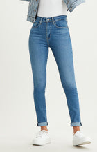 Load image into Gallery viewer, Levi&#39;s 721 High-Rise Skinny Jeans
