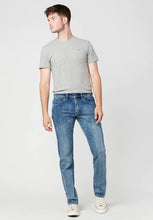 Load image into Gallery viewer, Buffalo Straight Six Jean
