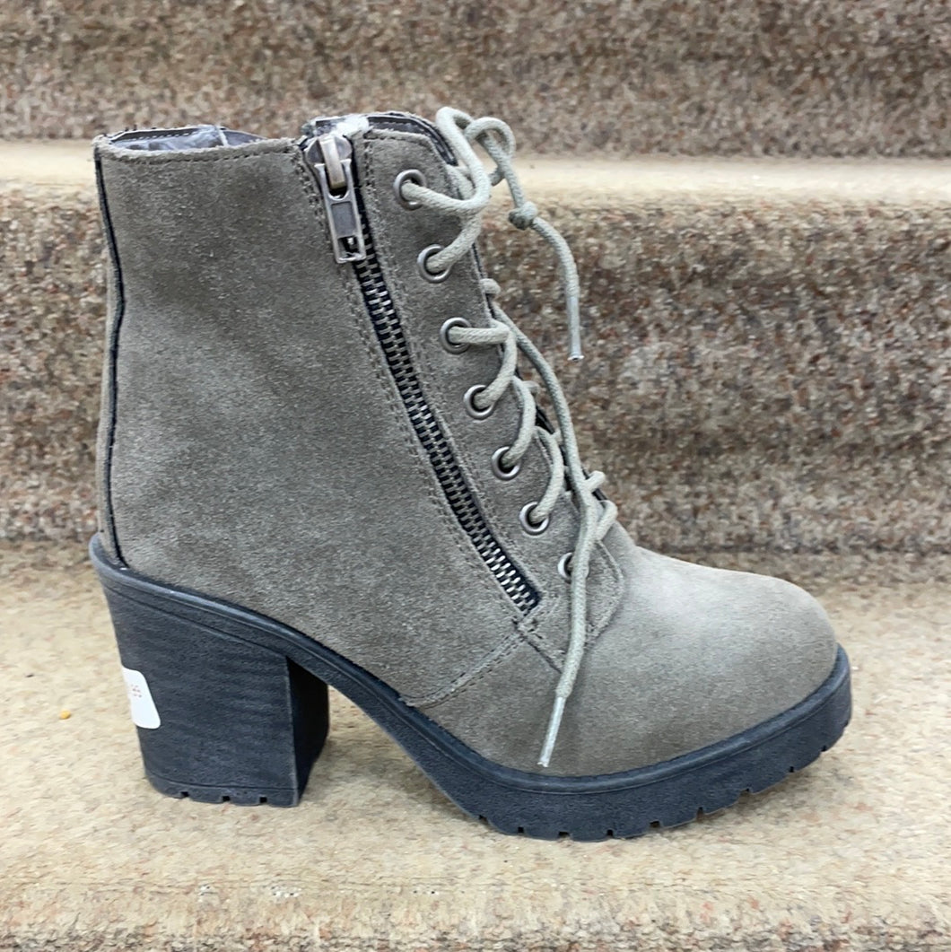 West Way Grey Heel Short Zip Boot