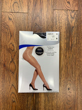 Load image into Gallery viewer, Silks Classic Control Top Nylons
