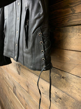 Charger l&#39;image dans la galerie, Canadian Motorcycle Co. Leather Jacket
